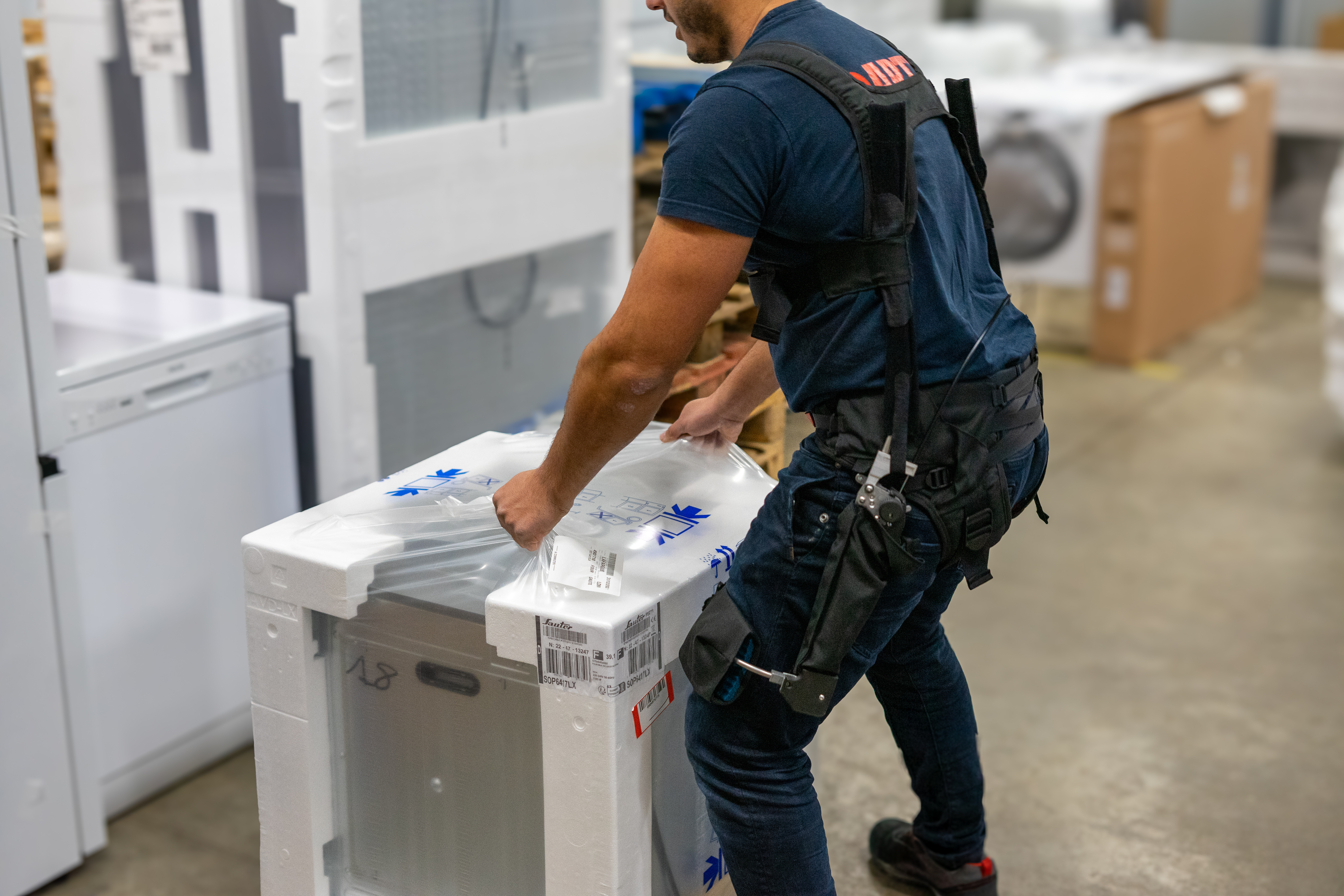 Wave - Exosquelette dos HMT - Manutention